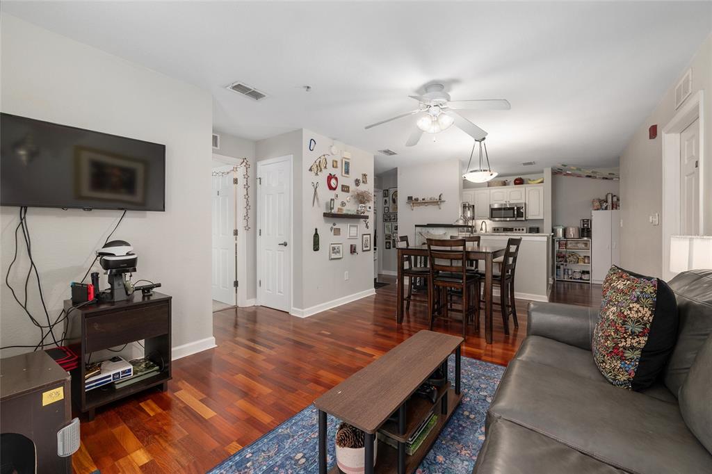 835 Southwest 9th Street, Unit 209 Gainesville, FL 32601 - Photo 14 of 31