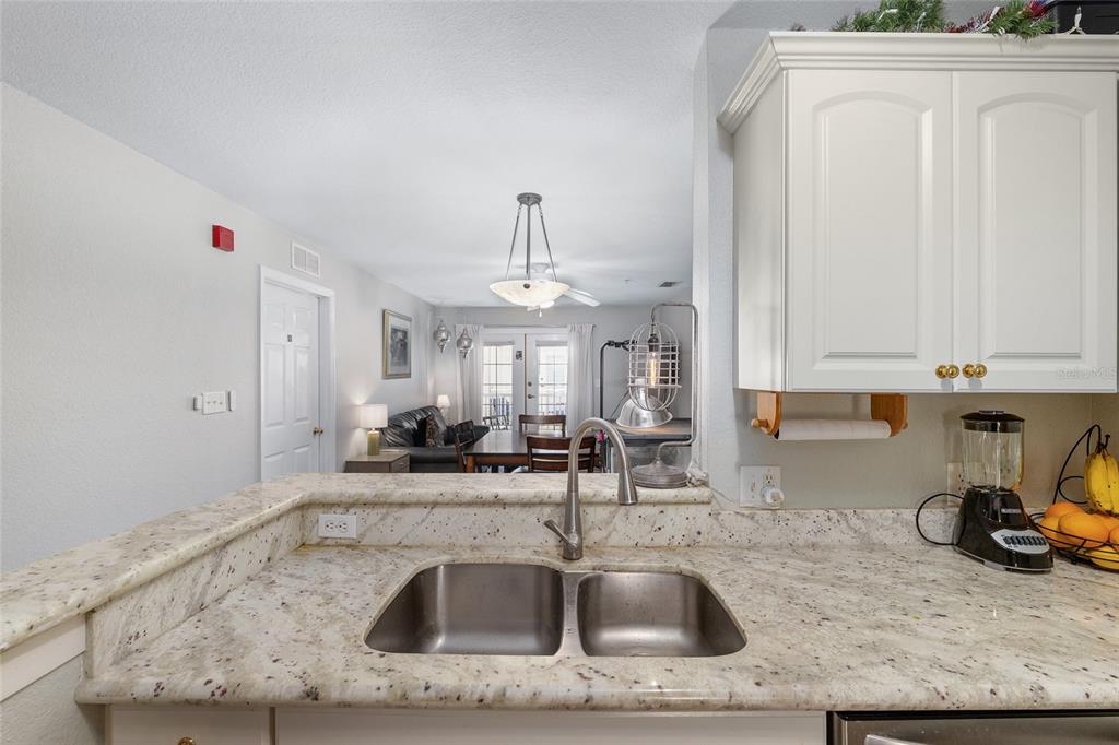 835 Southwest 9th Street, Unit 209 Gainesville, FL 32601 - Photo 5 of 31