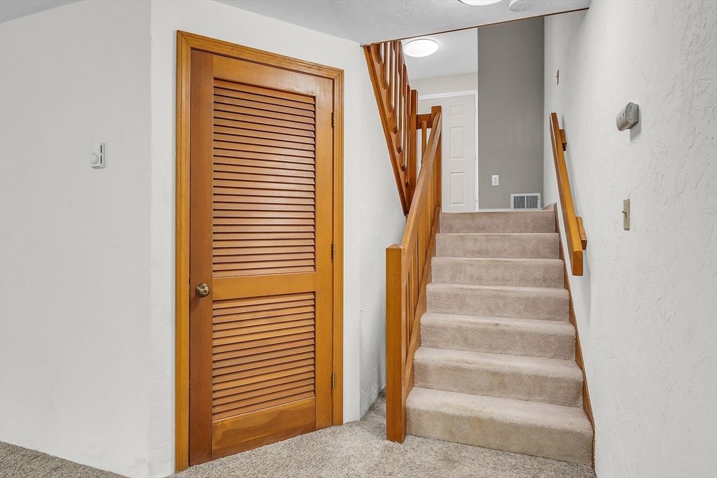 210 Ridgefield Circle, Unit B Clinton, MA 01510 - Photo 12 of 42 Gallery Image 12