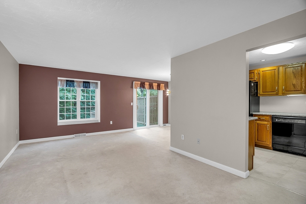210 Ridgefield Circle, Unit B Clinton, MA 01510 - Photo 14 of 42 Gallery Image 14