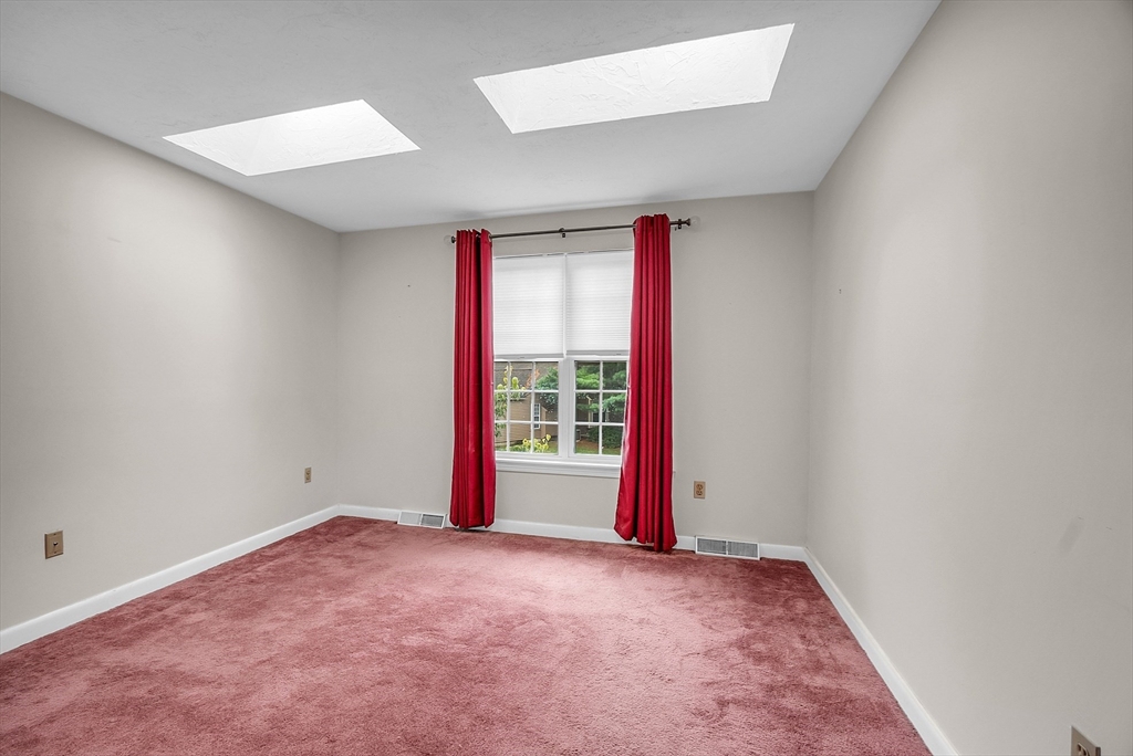 210 Ridgefield Circle, Unit B Clinton, MA 01510 - Photo 23 of 42 Gallery Image 23
