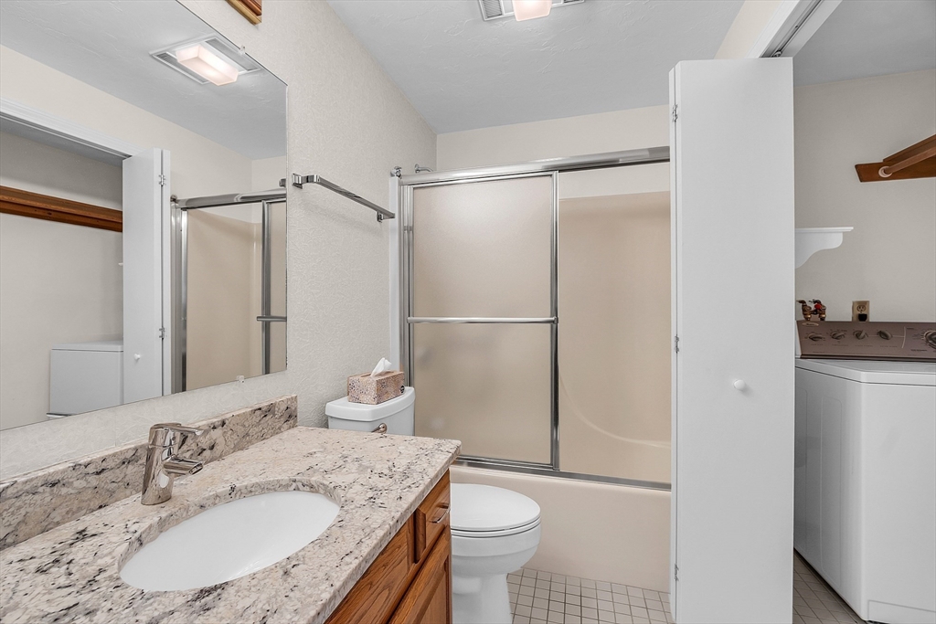 210 Ridgefield Circle, Unit B Clinton, MA 01510 - Photo 25 of 42 Gallery Image 25
