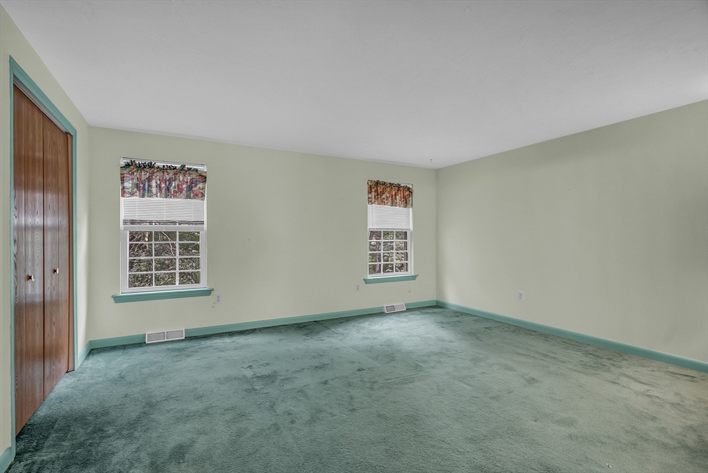 210 Ridgefield Circle, Unit B Clinton, MA 01510 - Photo 29 of 42 Gallery Image 29