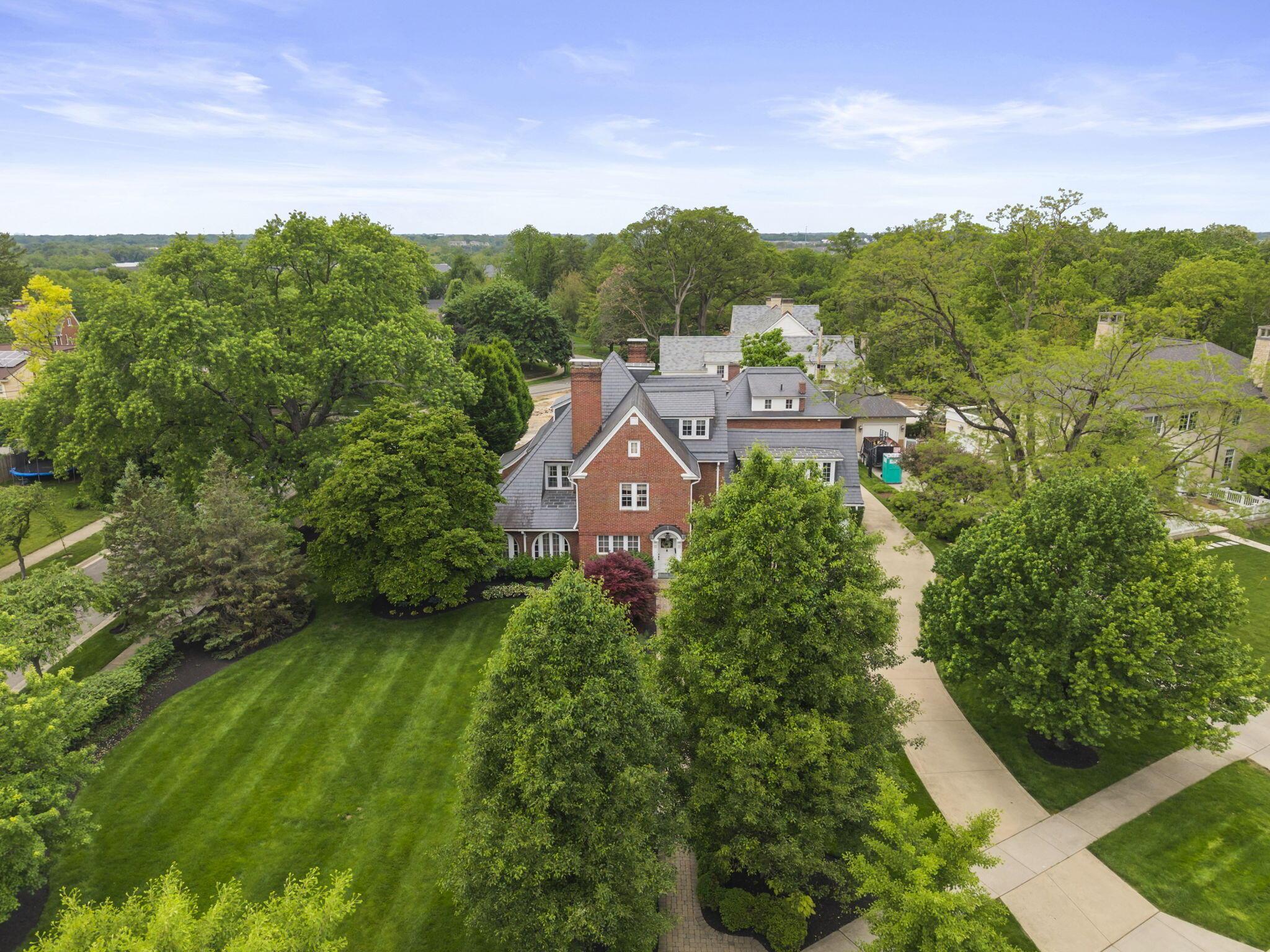 1875 Roxbury Road Upper Arlington, OH 43212 - Photo 76 of 97 Aerial