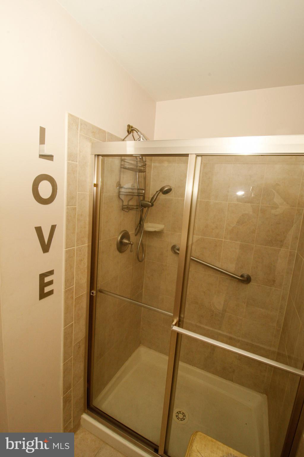 1630 Welsh Road, Unit 56G Philadelphia, PA 19115 - Photo 20 of 25