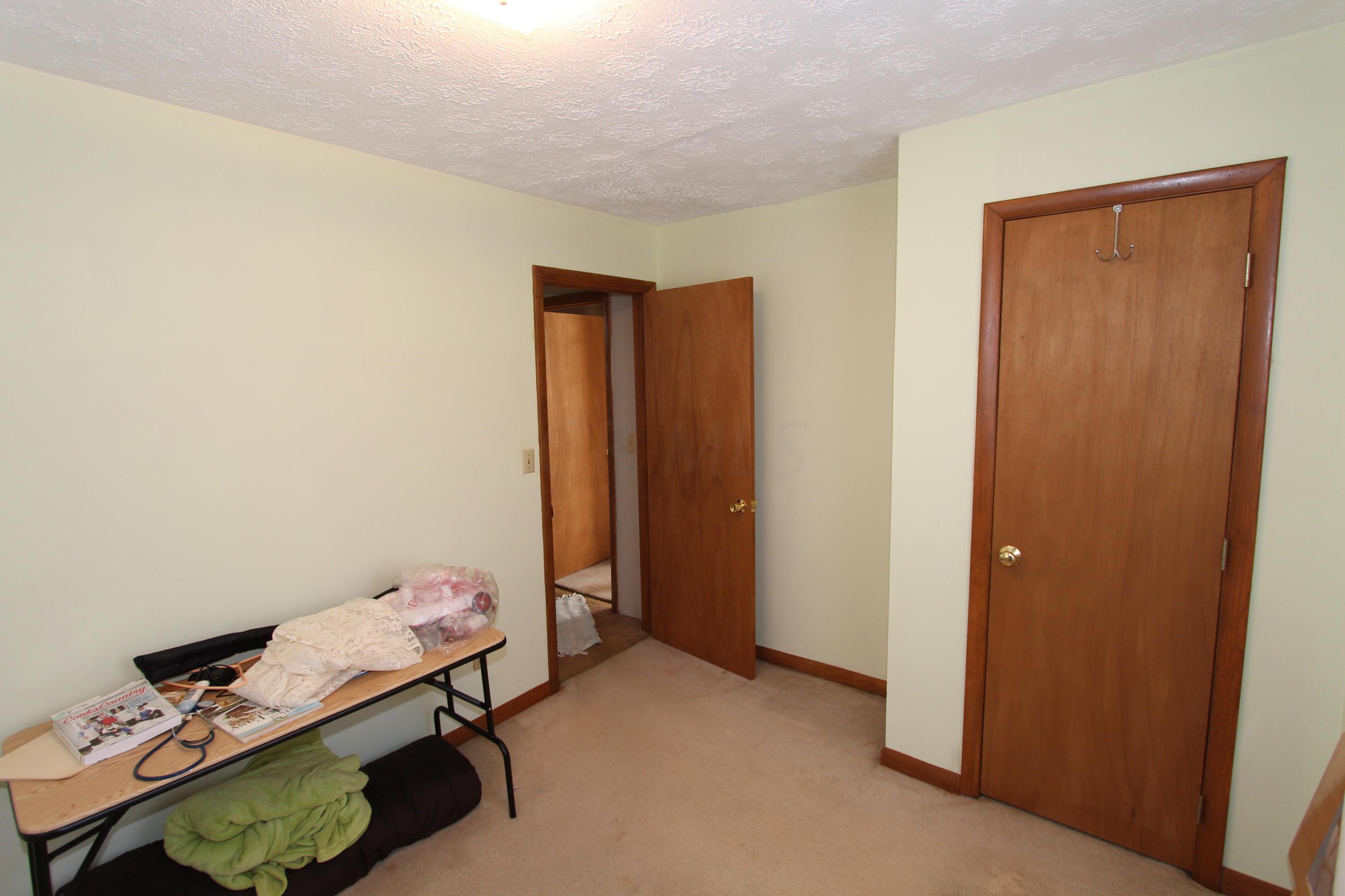 2730 Lake Road Southeast Lancaster, OH 43130 - Photo 16 of 27 Gallery Image 16