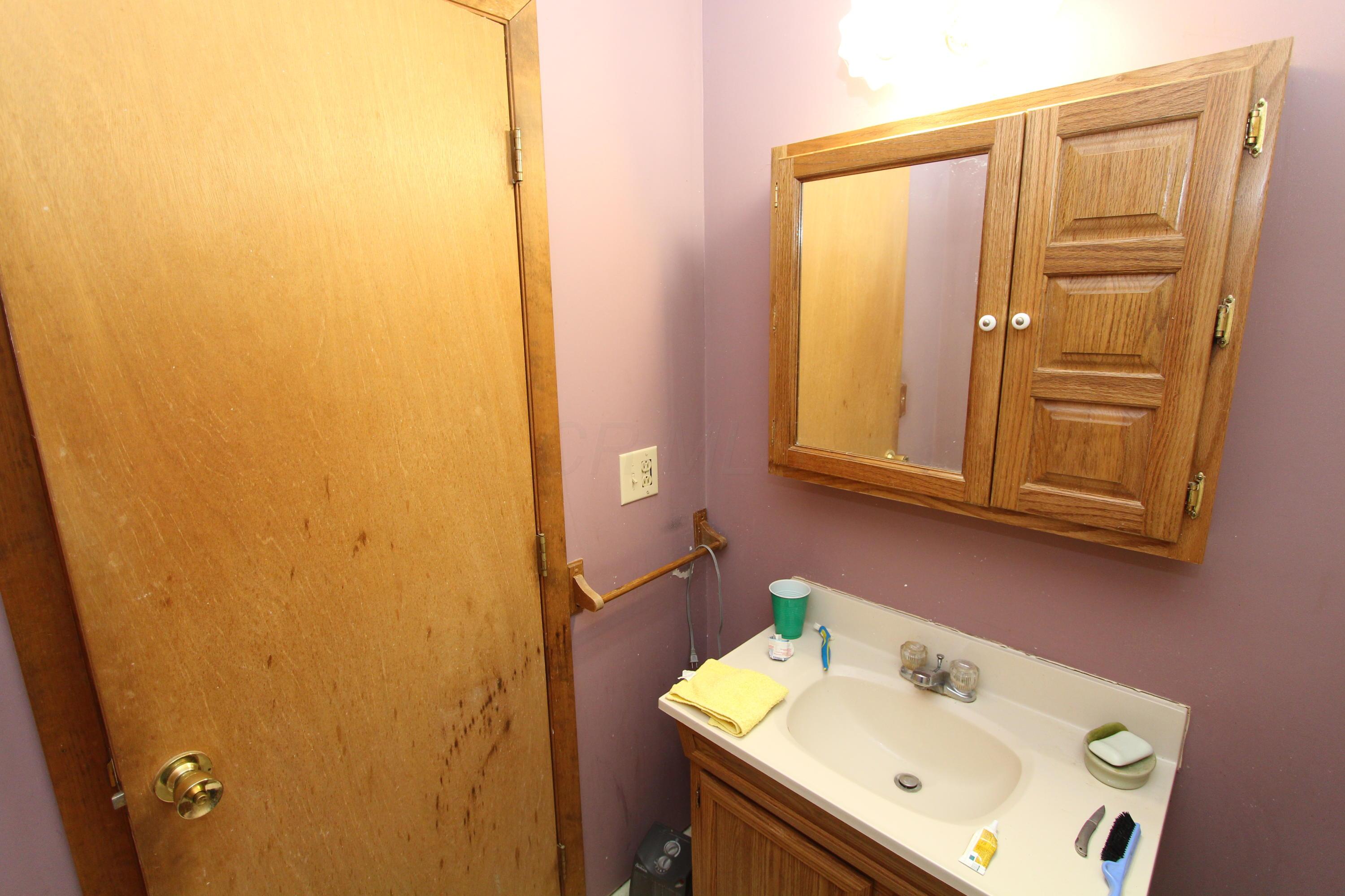 2730 Lake Road Southeast Lancaster, OH 43130 - Photo 18 of 27 Gallery Image 18