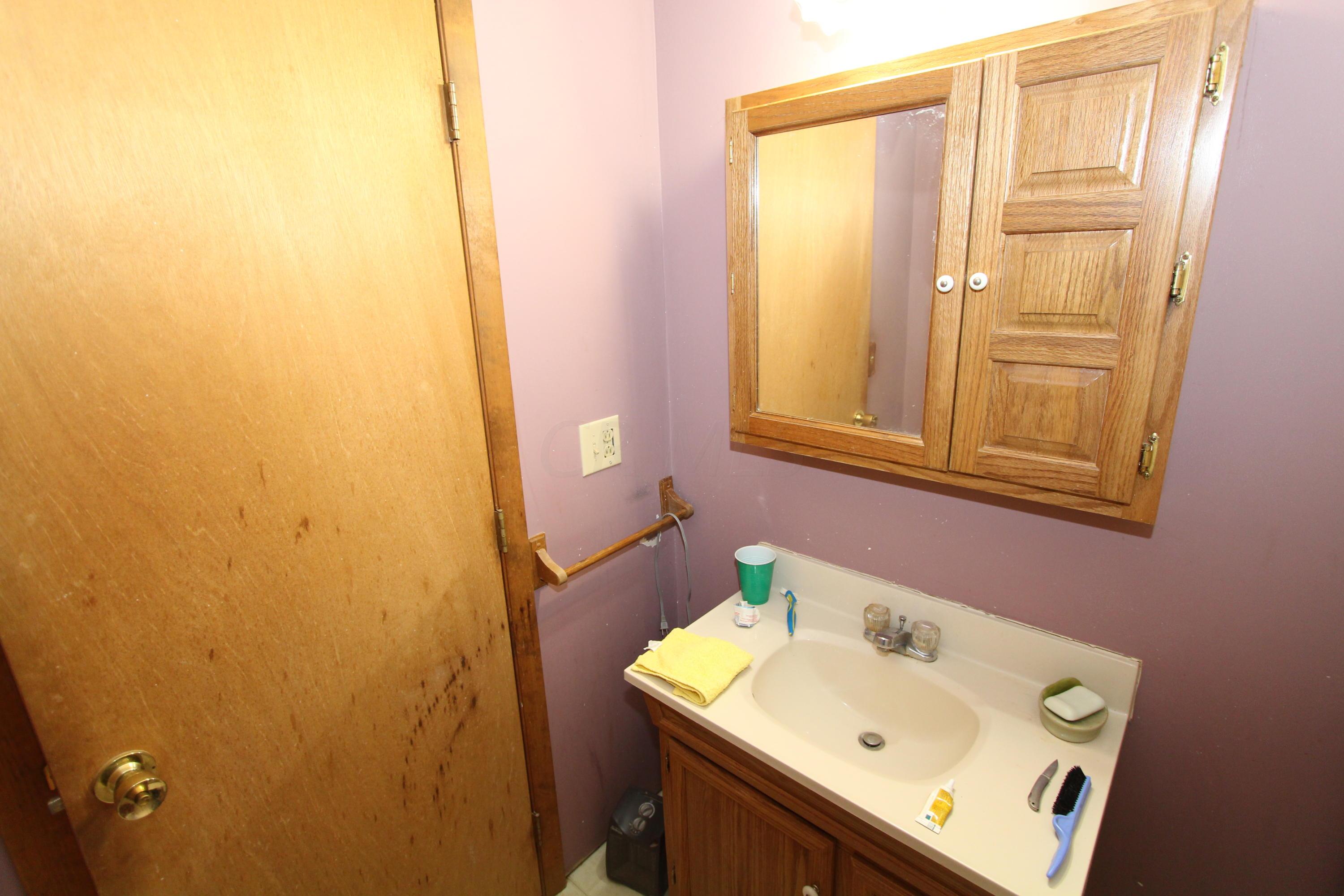 2730 Lake Road Southeast Lancaster, OH 43130 - Photo 19 of 27 Gallery Image 19