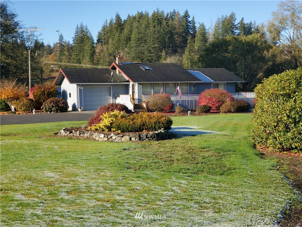 15214 Beaver Lake Road Mount Vernon, WA 98273 - Photo 1 of 28 Gallery Image 1