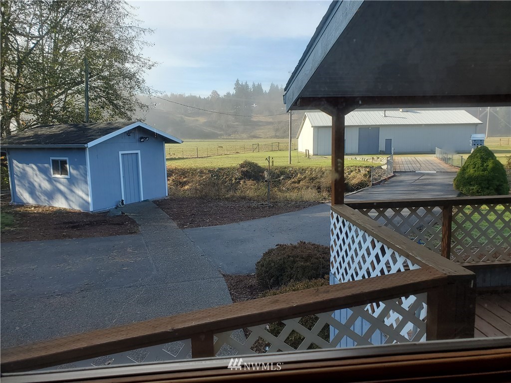 15214 Beaver Lake Road Mount Vernon, WA 98273 - Photo 6 of 28 Gallery Image 6