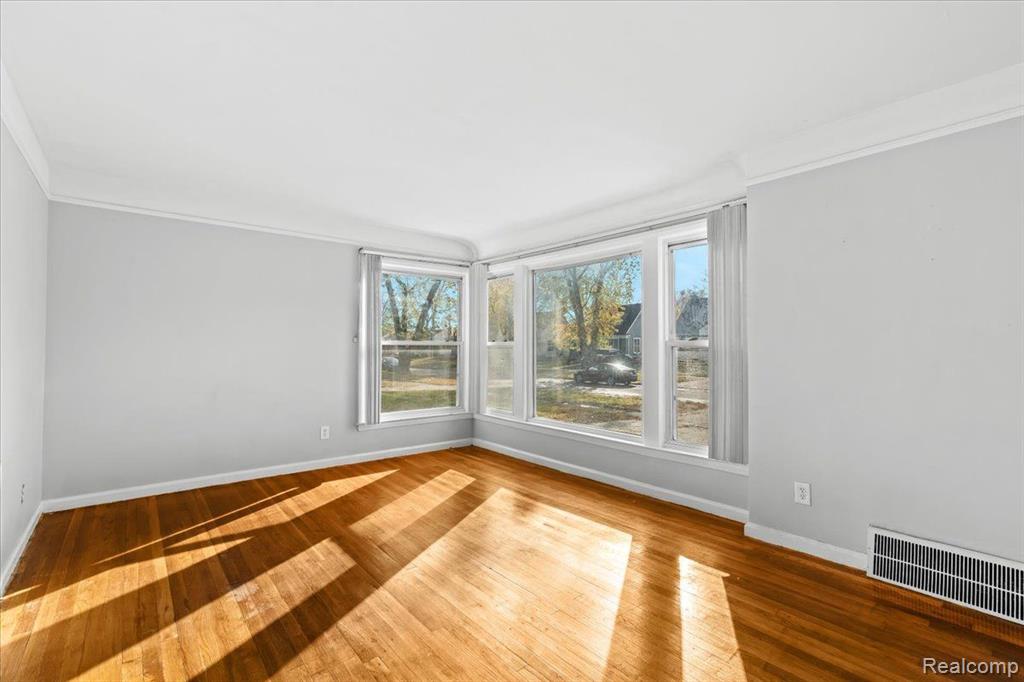 13738 Rosedale Street Southgate, MI 48195 - Photo 11 of 28 Gallery Image 11