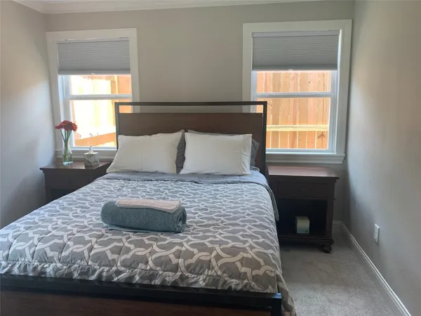 $4,500 | 2401 McClendon Street, Houston, TX 77030