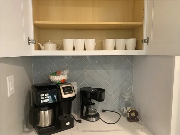 $4,500 | 2401 McClendon Street, Houston, TX 77030