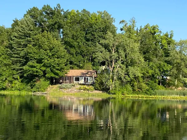 $340,000 | 8888 East Nordman Drive, Syracuse, IN 46567
