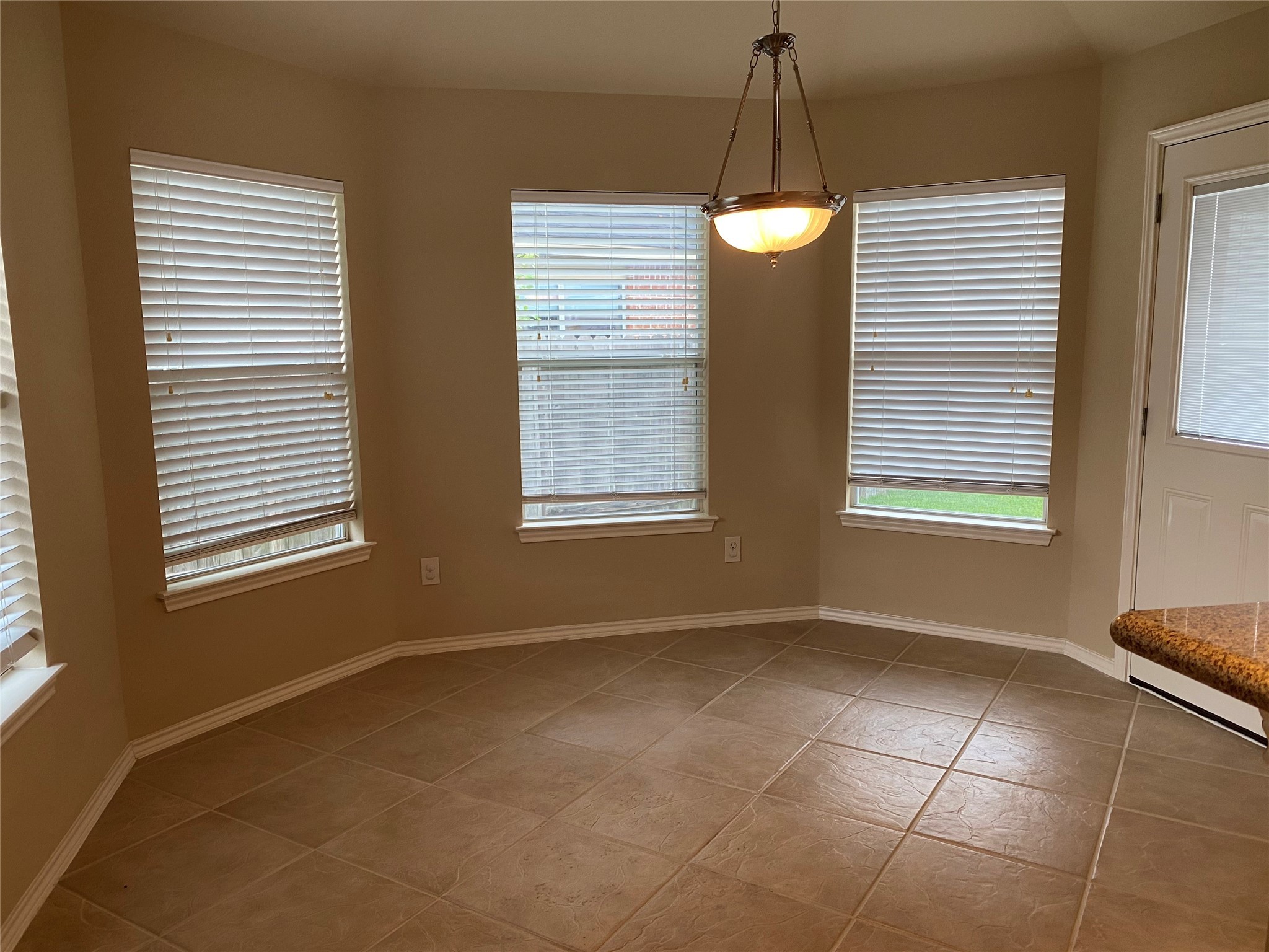 28010 Brendon Trail Court Spring, TX 77386 - Photo 4 of 10