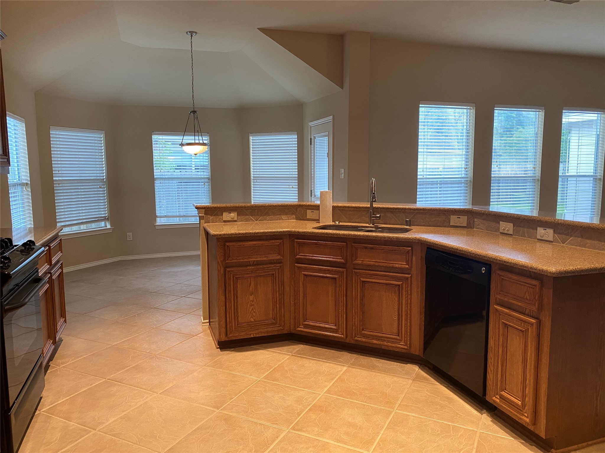 28010 Brendon Trail Court Spring, TX 77386 - Photo 5 of 10