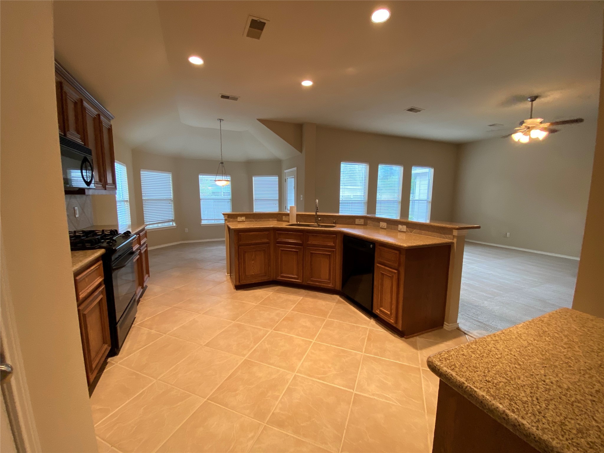 28010 Brendon Trail Court Spring, TX 77386 - Photo 6 of 10