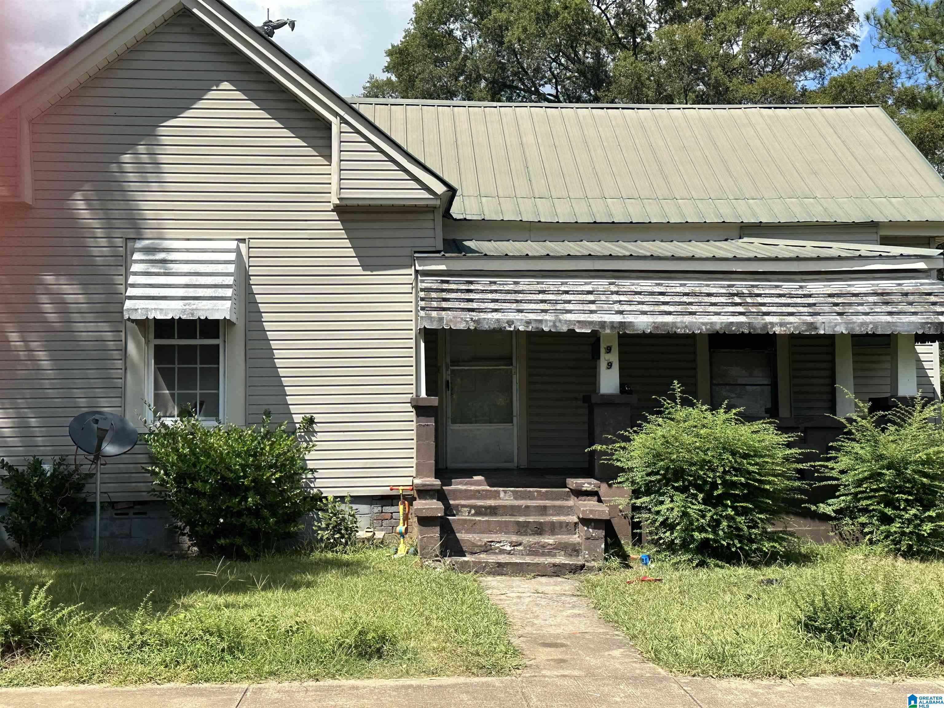 919 West 15th Street Anniston, AL 36201 - Photo 1 of 8
