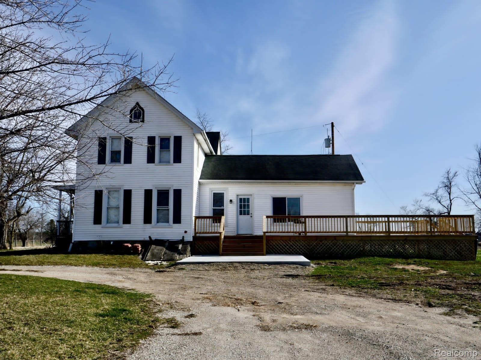 1944 Bullock Road Lapeer, MI 48446 - Photo 24 of 34 2a7bdbaa-a5ee-462e-82e9-73f91fd32b72.jpg