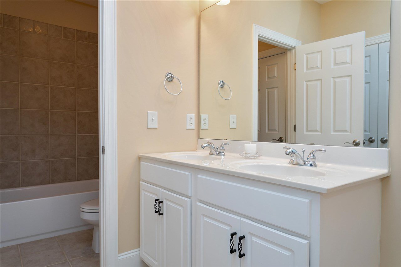 2516 Hunters Meadow Lane Raleigh, NC 27606 - Photo 24 of 30 Photo 24