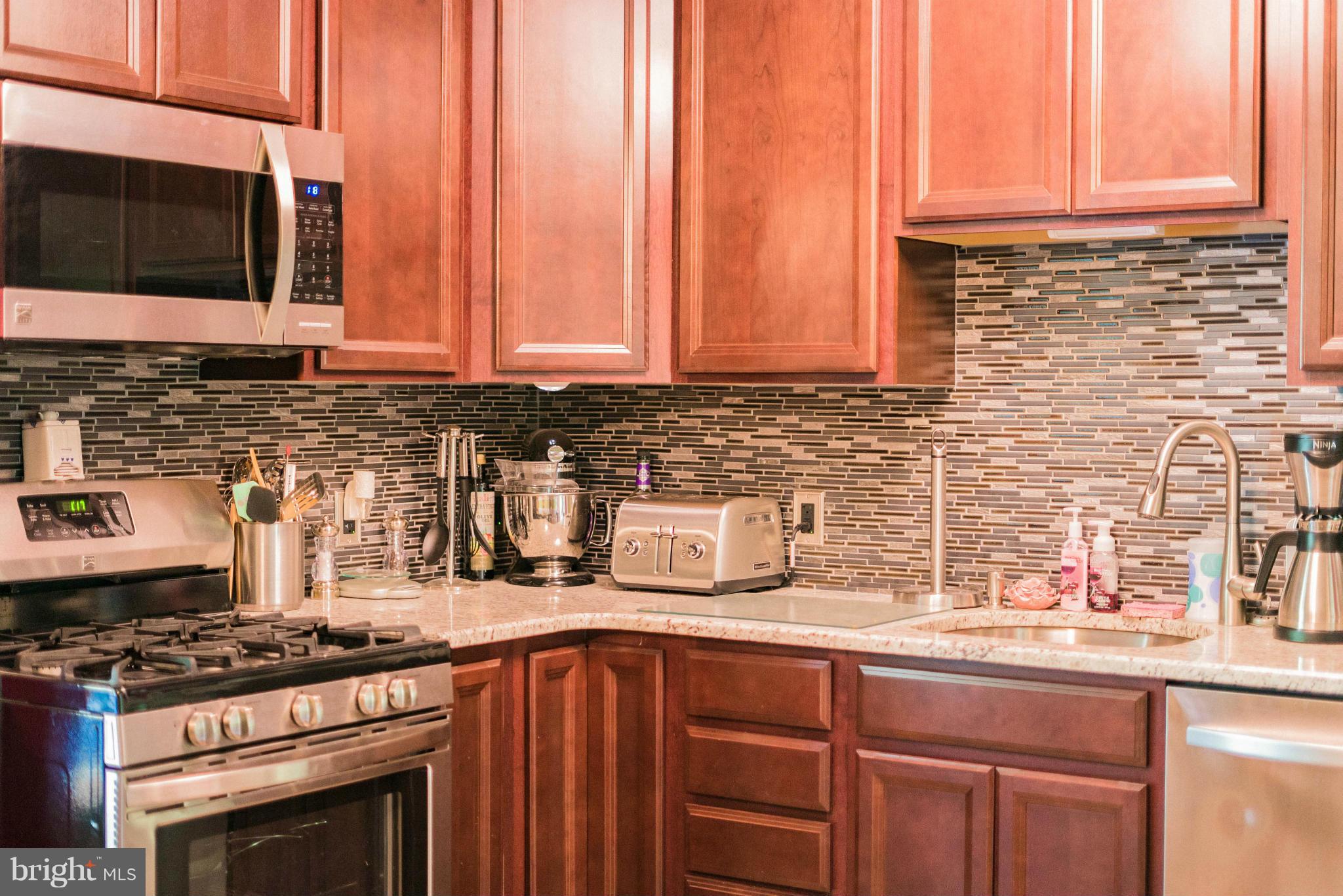 1114 Elm Road Baltimore, MD 21227 - Photo 11 of 29 Kitchen