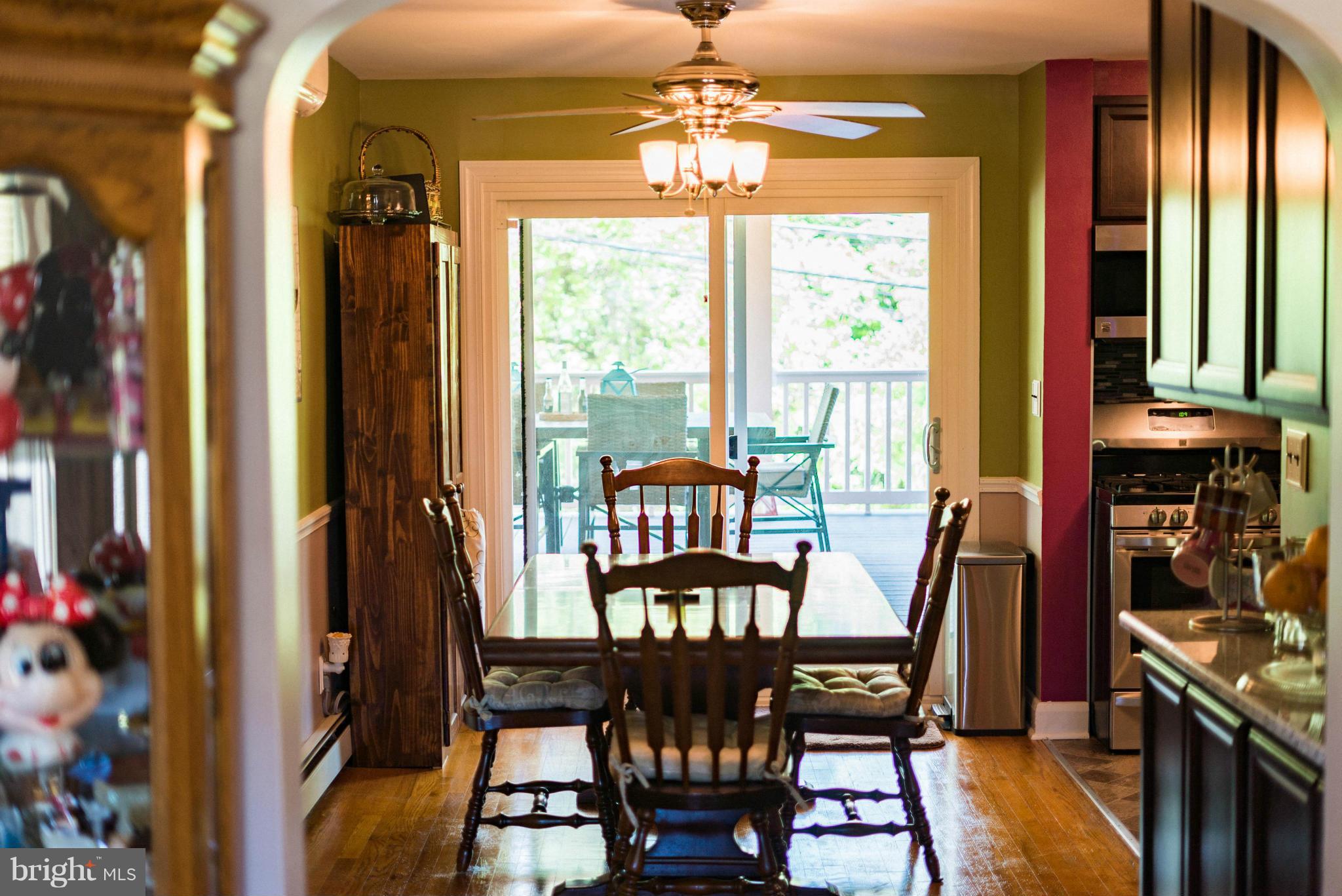 1114 Elm Road Baltimore, MD 21227 - Photo 5 of 29 Dining Room