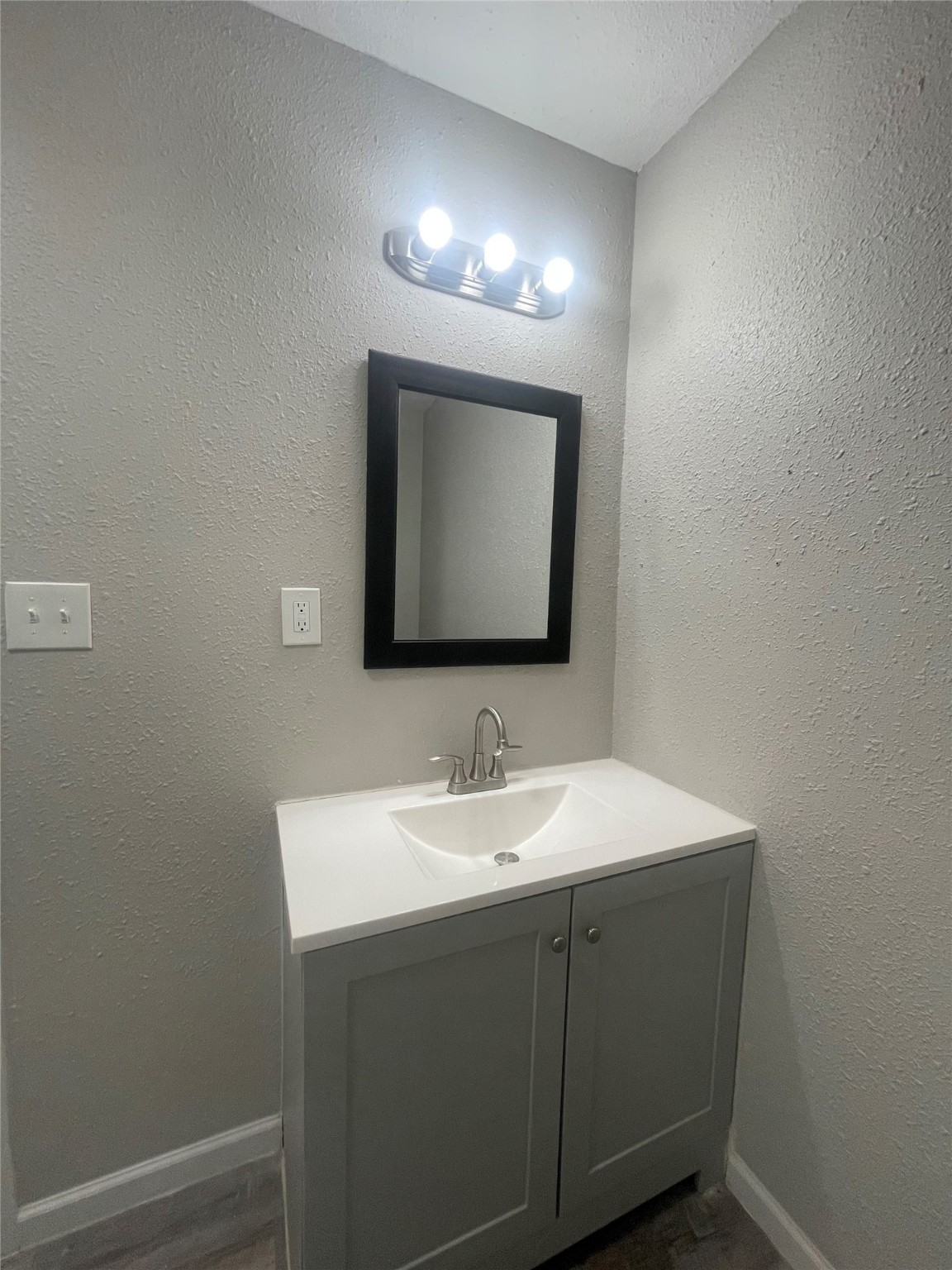 618 West Peach Street Angleton, TX 77515 - Photo 14 of 18