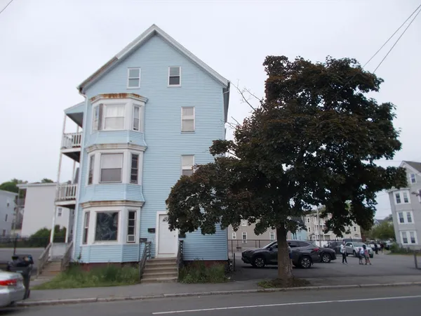 $700,000 | 22 Hilldale Avenue, Haverhill, MA 01832