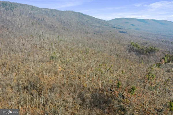 a view of a dry field