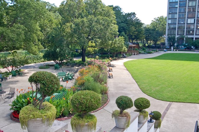 5555 North Sheridan Road, Unit 504 Chicago, IL 60640 - Photo 12 of 18