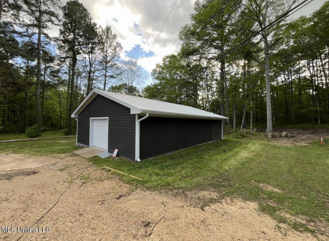 1659 Highway 471 Brandon, MS 39042 - Photo 17 of 19 IMG_6145