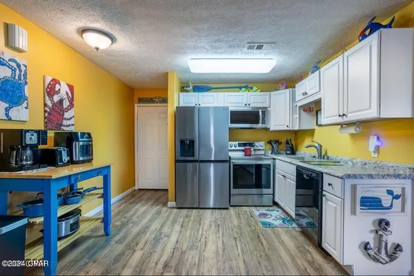 $1,800 | 7125 North Lagoon Drive, Unit C, Panama City, FL 32408