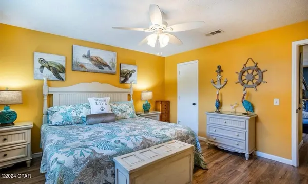 $1,800 | 7125 North Lagoon Drive, Unit C, Panama City, FL 32408