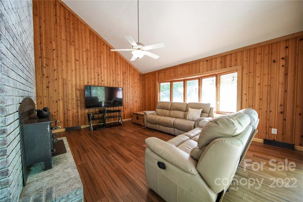 36940 Tercher Road New London, NC 28127 - Photo 6 of 31 Gallery Image 6