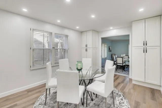 $975,000 | 1925 Ivy Lane, Northbrook, IL 60062