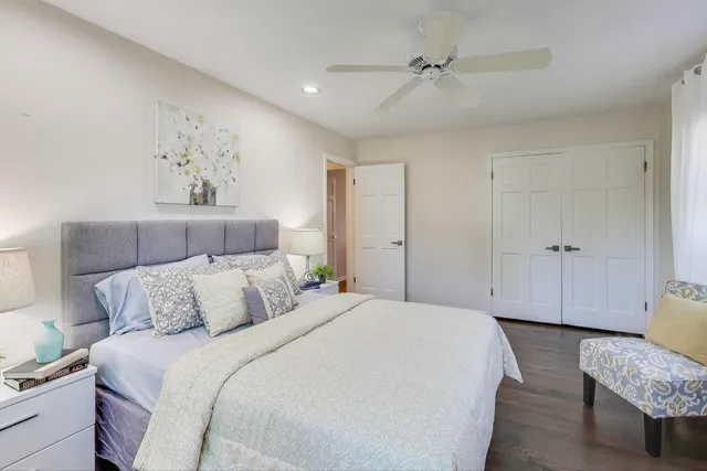 $975,000 | 1925 Ivy Lane, Northbrook, IL 60062