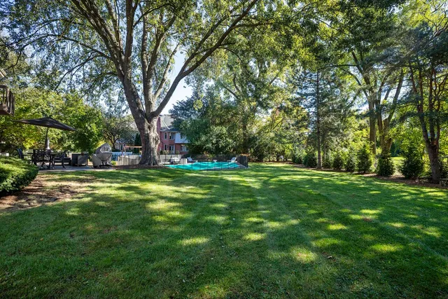 $975,000 | 1925 Ivy Lane, Northbrook, IL 60062