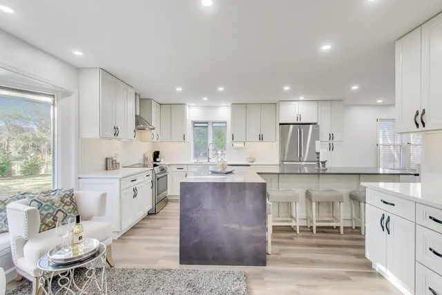 $975,000 | 1925 Ivy Lane, Northbrook, IL 60062