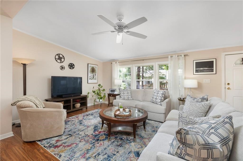 8 King Philip Road Coventry, RI 02816 - Photo 14 of 39