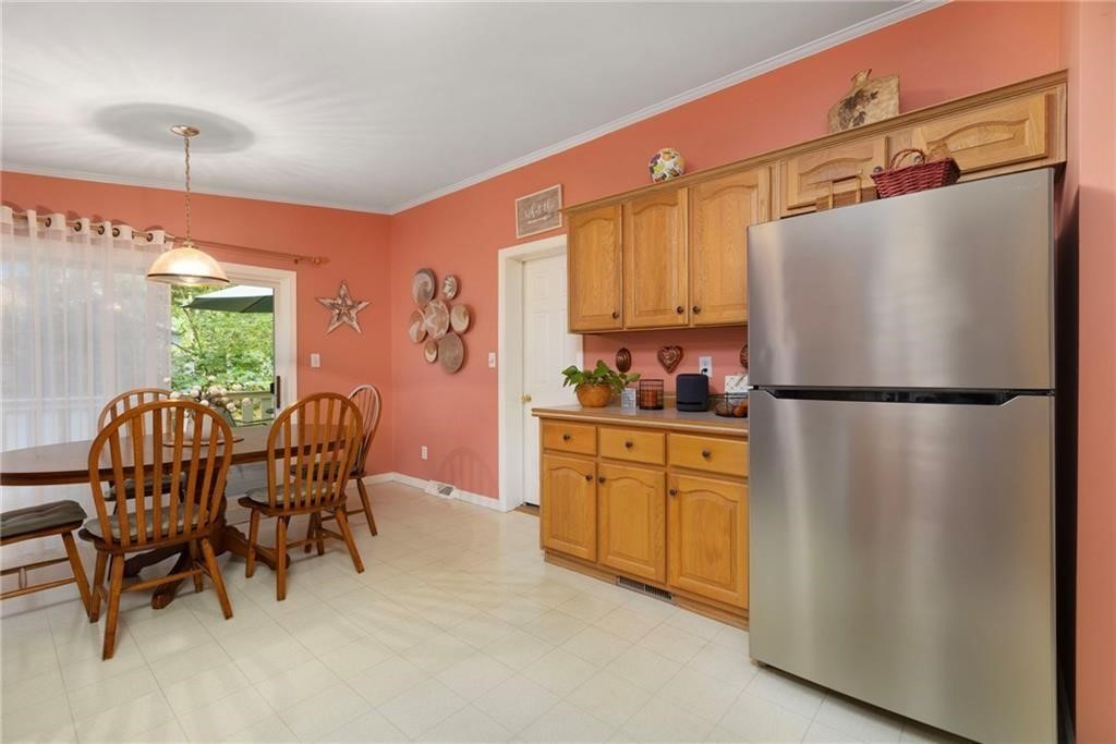 8 King Philip Road Coventry, RI 02816 - Photo 16 of 39