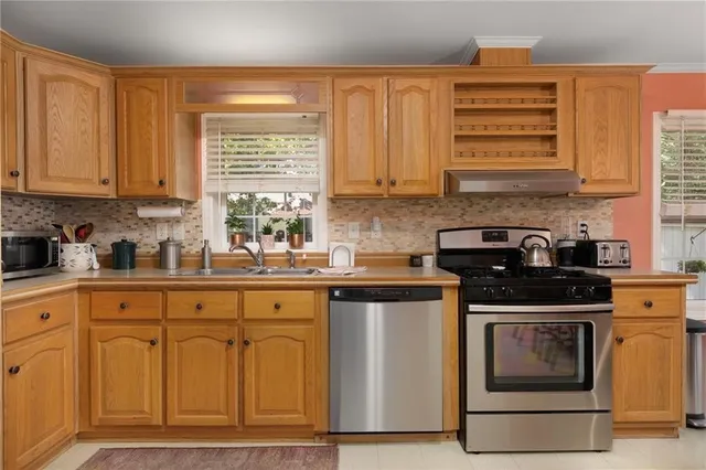 $249,000 | 8 King Philip Road, Coventry, RI 02816