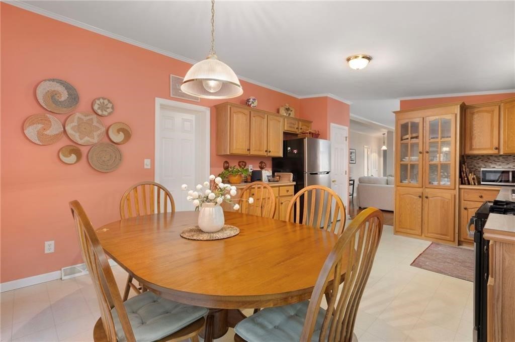 8 King Philip Road Coventry, RI 02816 - Photo 22 of 39