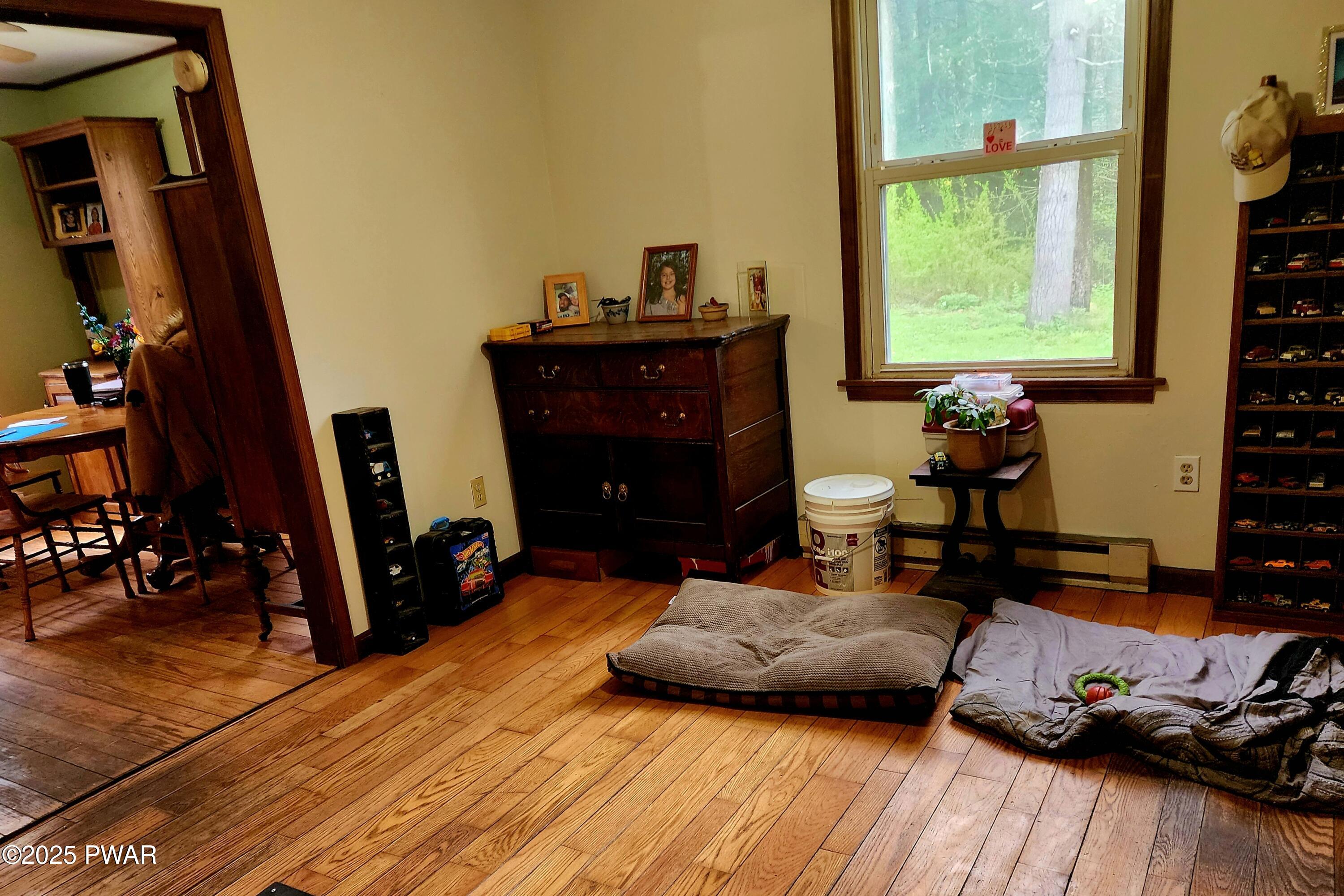 134 Greeley Lake Road Greeley, PA 18425 - Photo 6 of 21 Dining room