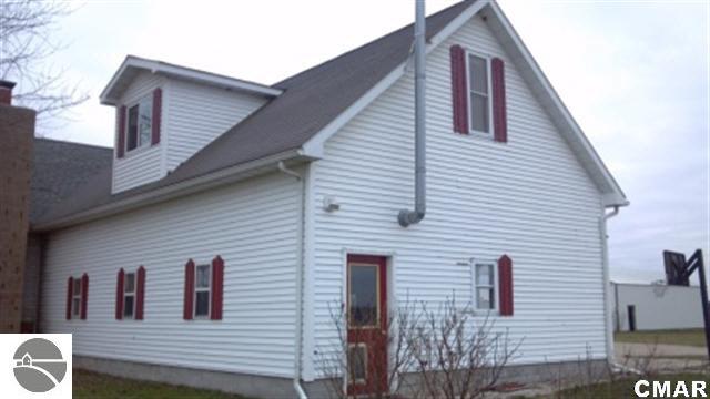 5798 South Leaton Road Shepherd, MI 48883 - Photo 10 of 10 1771077-9.JPG