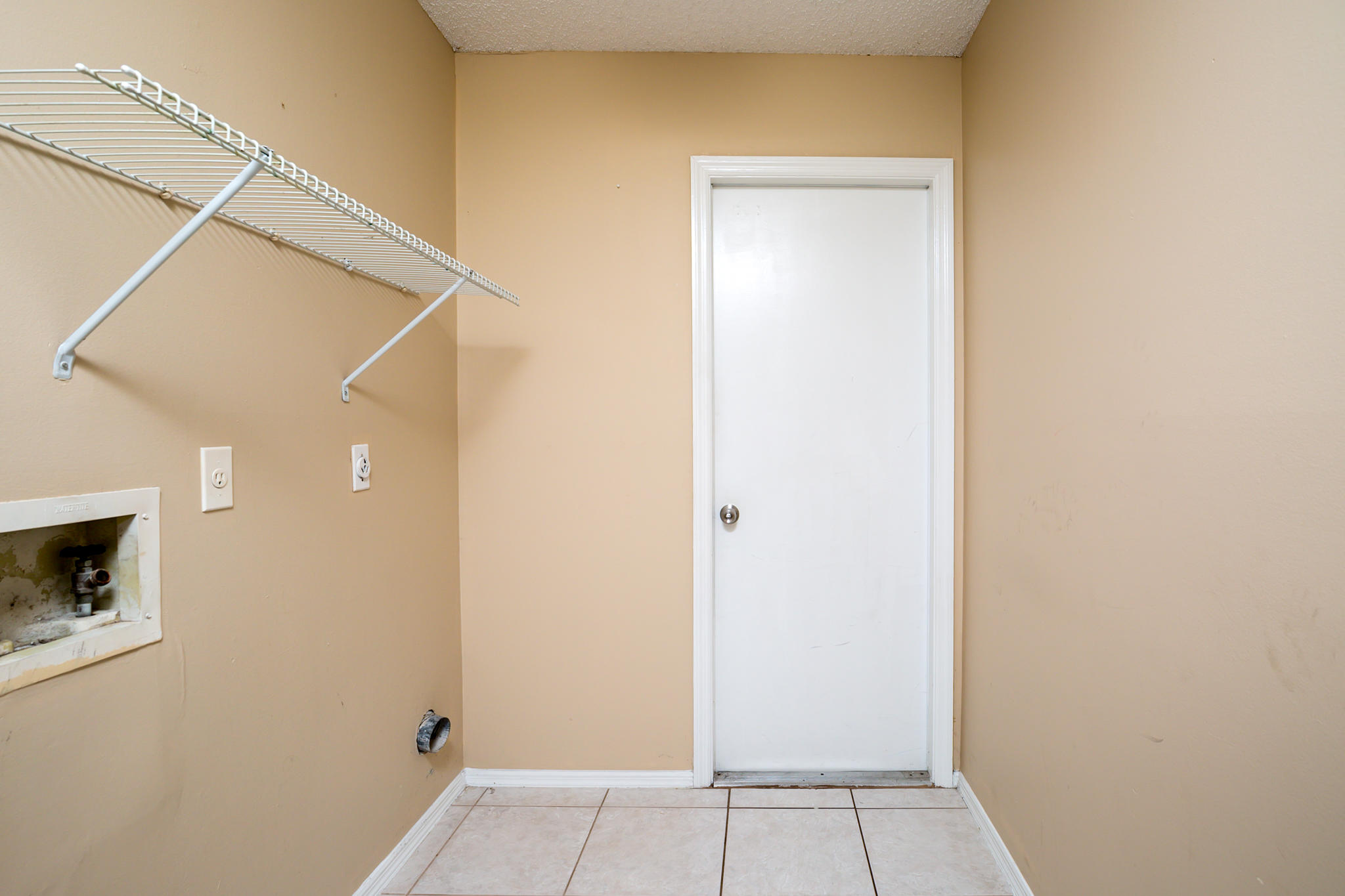 2904 Southeast Bella Road Port St. Lucie, FL 34984 - Photo 24 of 30 a view of an empty room