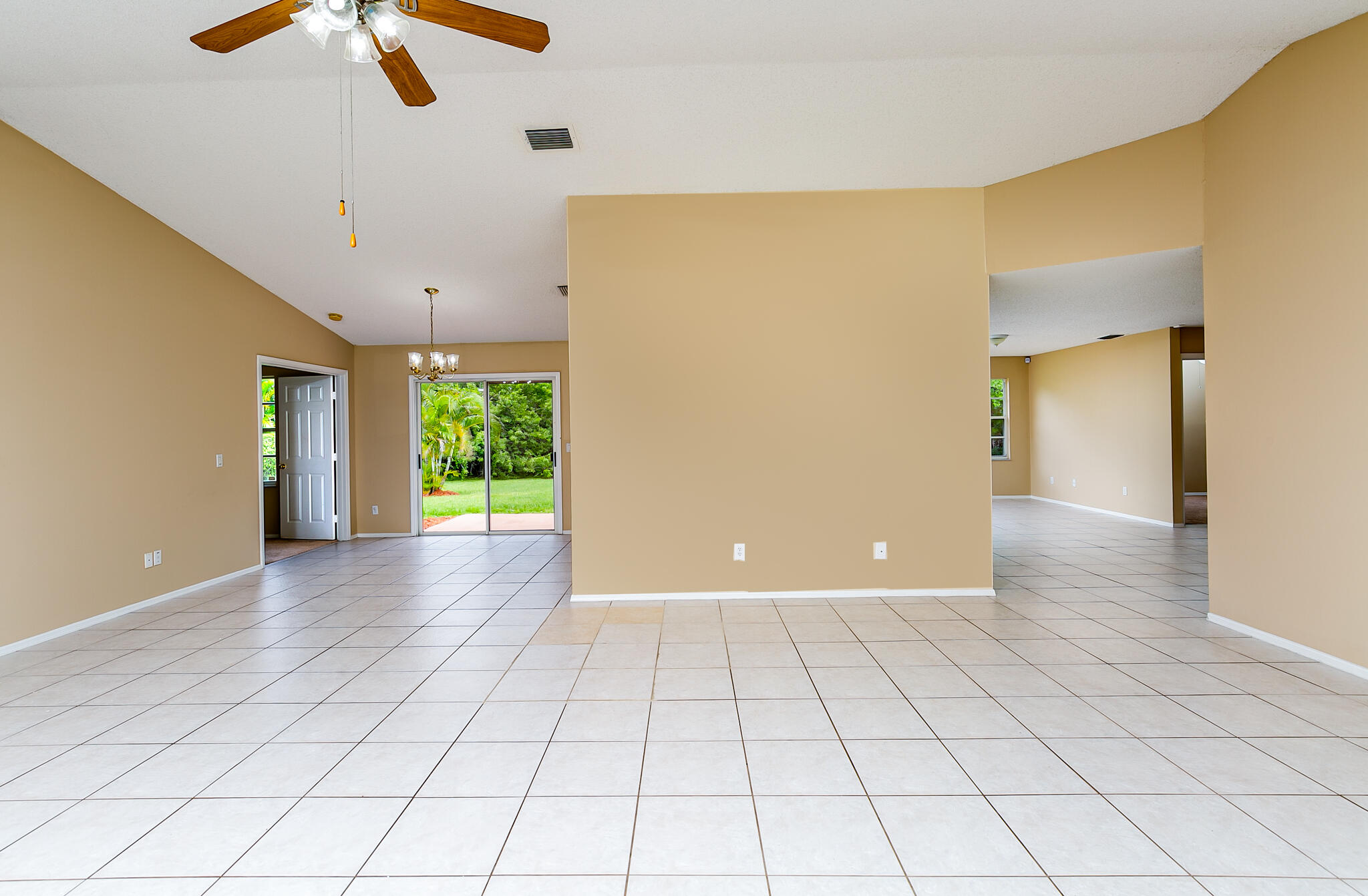 2904 Southeast Bella Road Port St. Lucie, FL 34984 - Photo 8 of 30 a view of a livingroom with an empty space