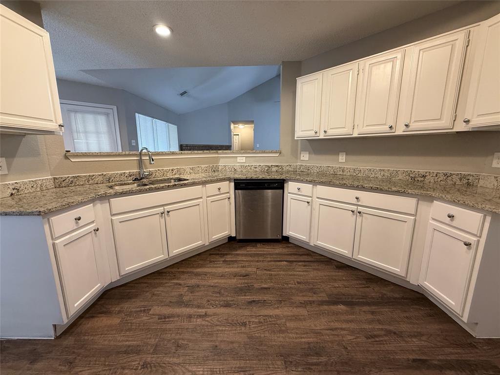 5047 Hollow Ridge Road Dallas, TX 75227 - Photo 11 of 26