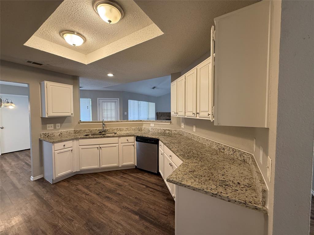 5047 Hollow Ridge Road Dallas, TX 75227 - Photo 12 of 26