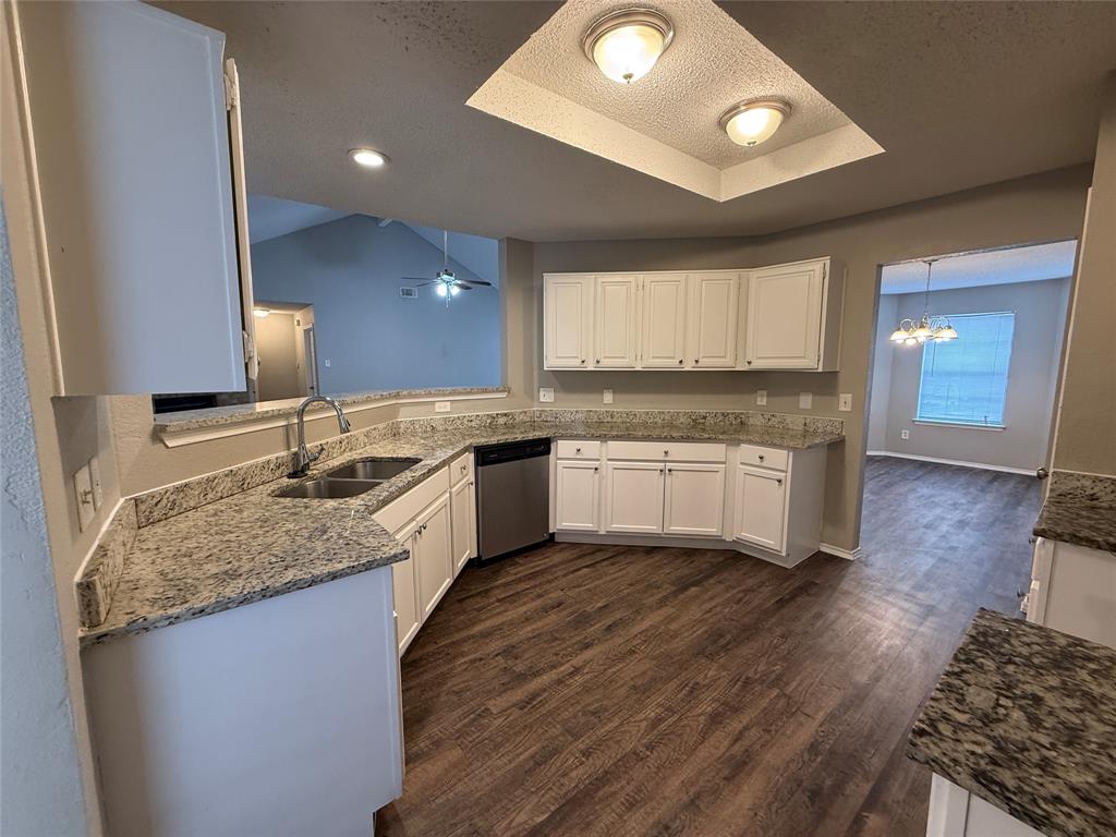 5047 Hollow Ridge Road Dallas, TX 75227 - Photo 13 of 26