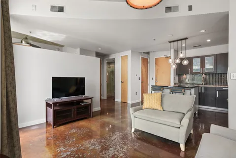 $319,900 | 600 12th Avenue South, Unit 607, Nashville, TN 37203
